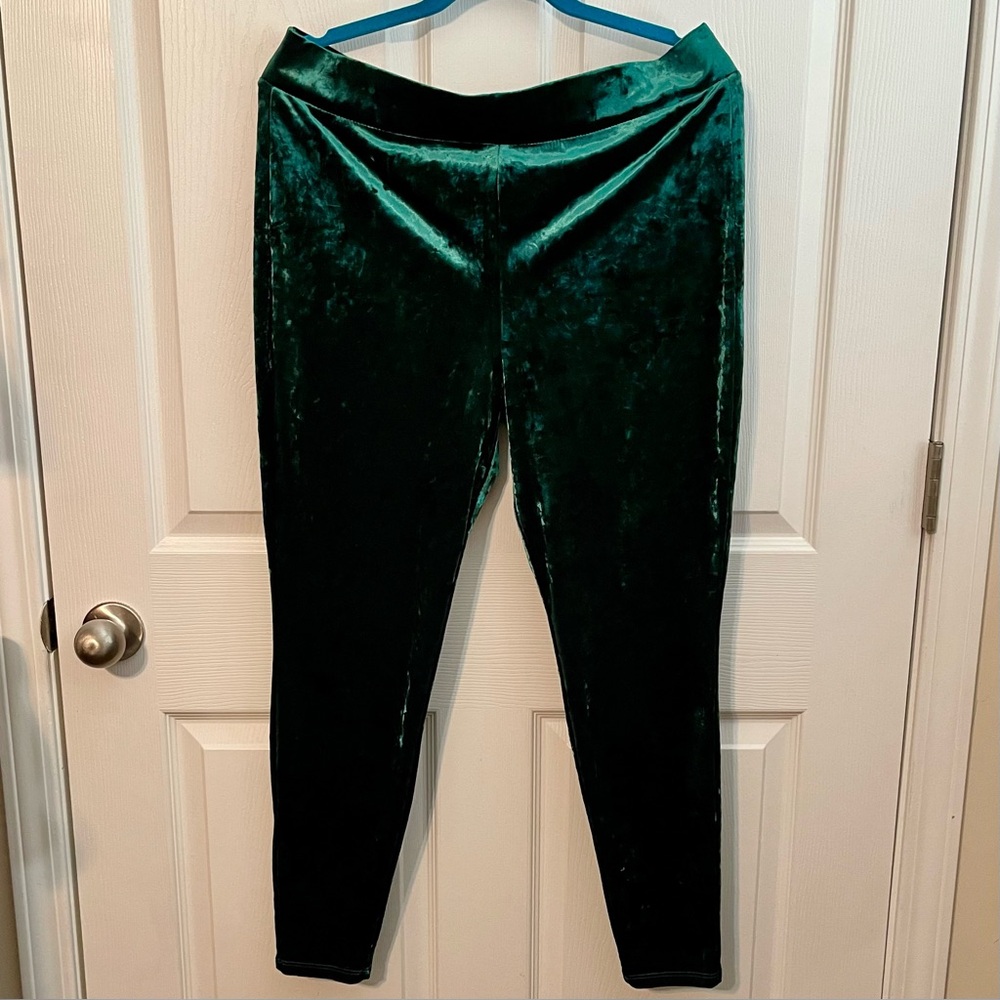 TORRID DARK GREEN CRUSHED VELVET LEGGINGS TORRID SIZE 3 3X WOMEN PLUS SIZE